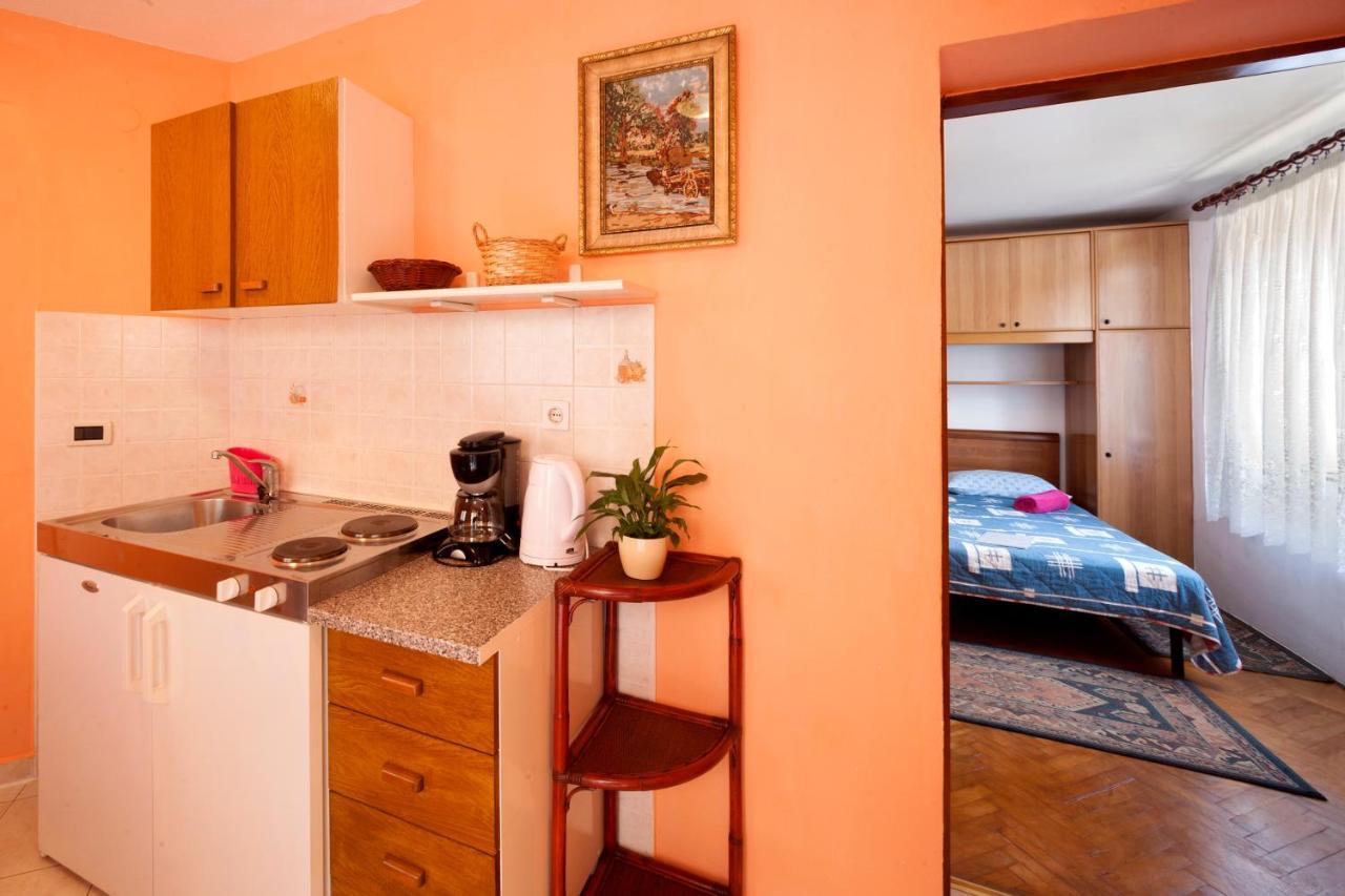 Apartment Brle Пореч Екстер'єр фото